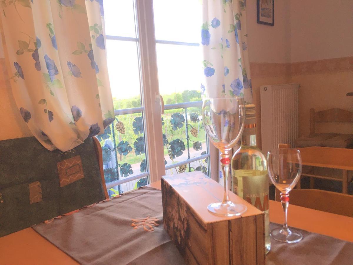 Ferienwohnung Suedpfalzblick Burrweiler Exteriör bild